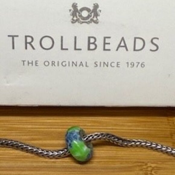 Trollbeads Authentic Glass Trollbeads - Picture 1 of 2
